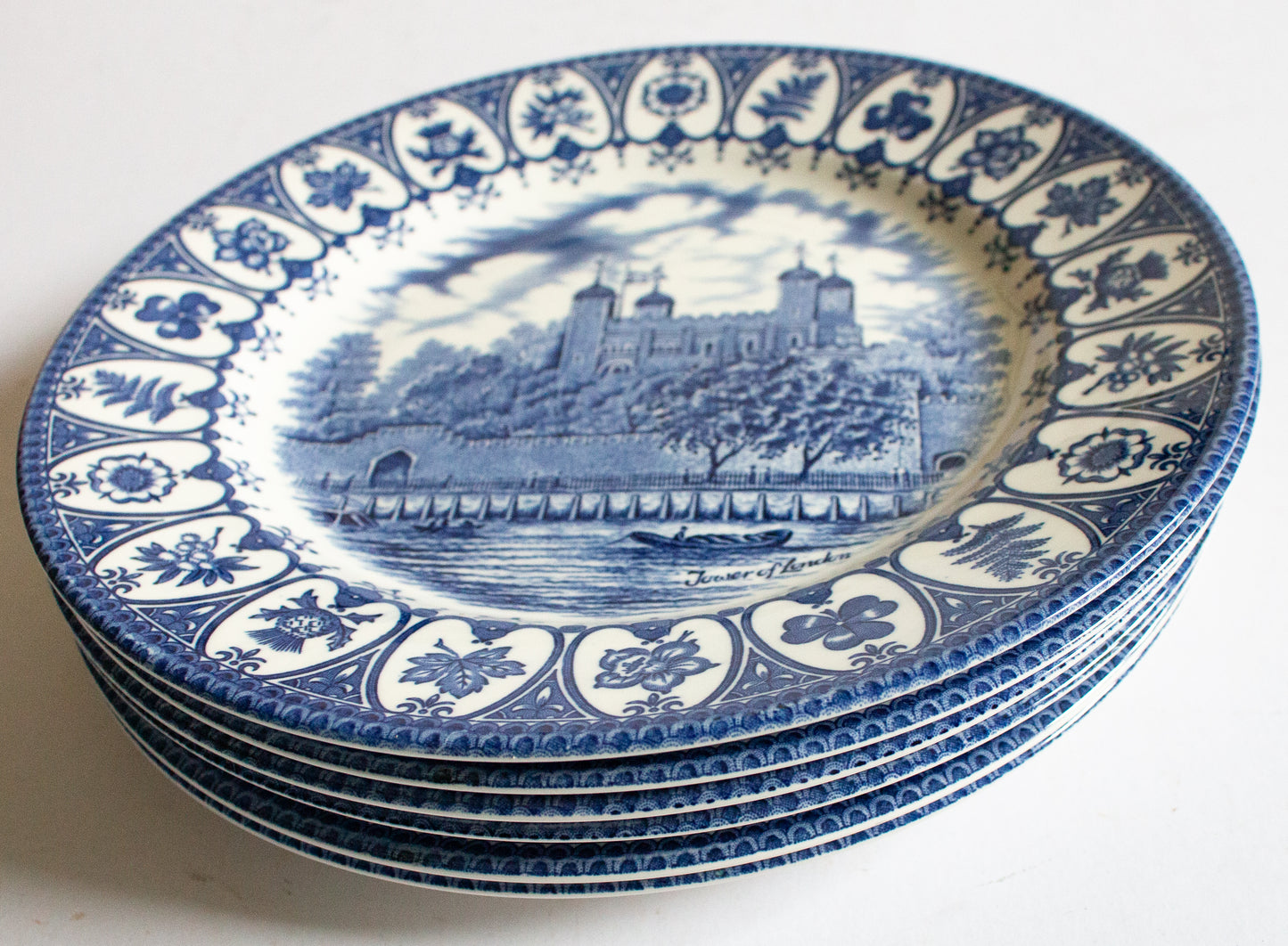 Churchill China 'Tower of London' Pattern Blue and White Transferware 9.5" Plates (6)