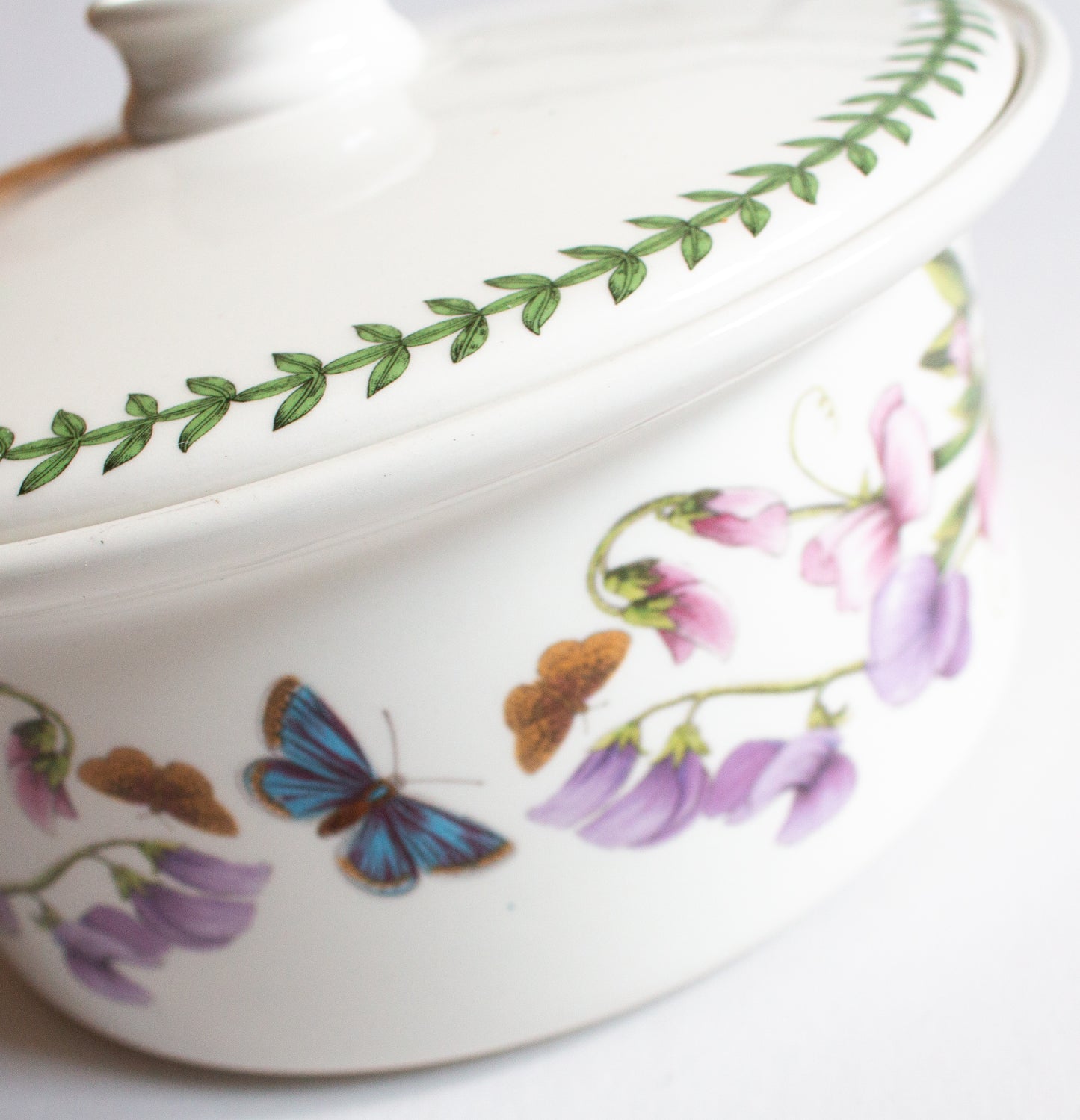 Portmeirion Botanic Garden 'Sweet Pea' Lidded Round Oven to Table Dish or Serving Dish