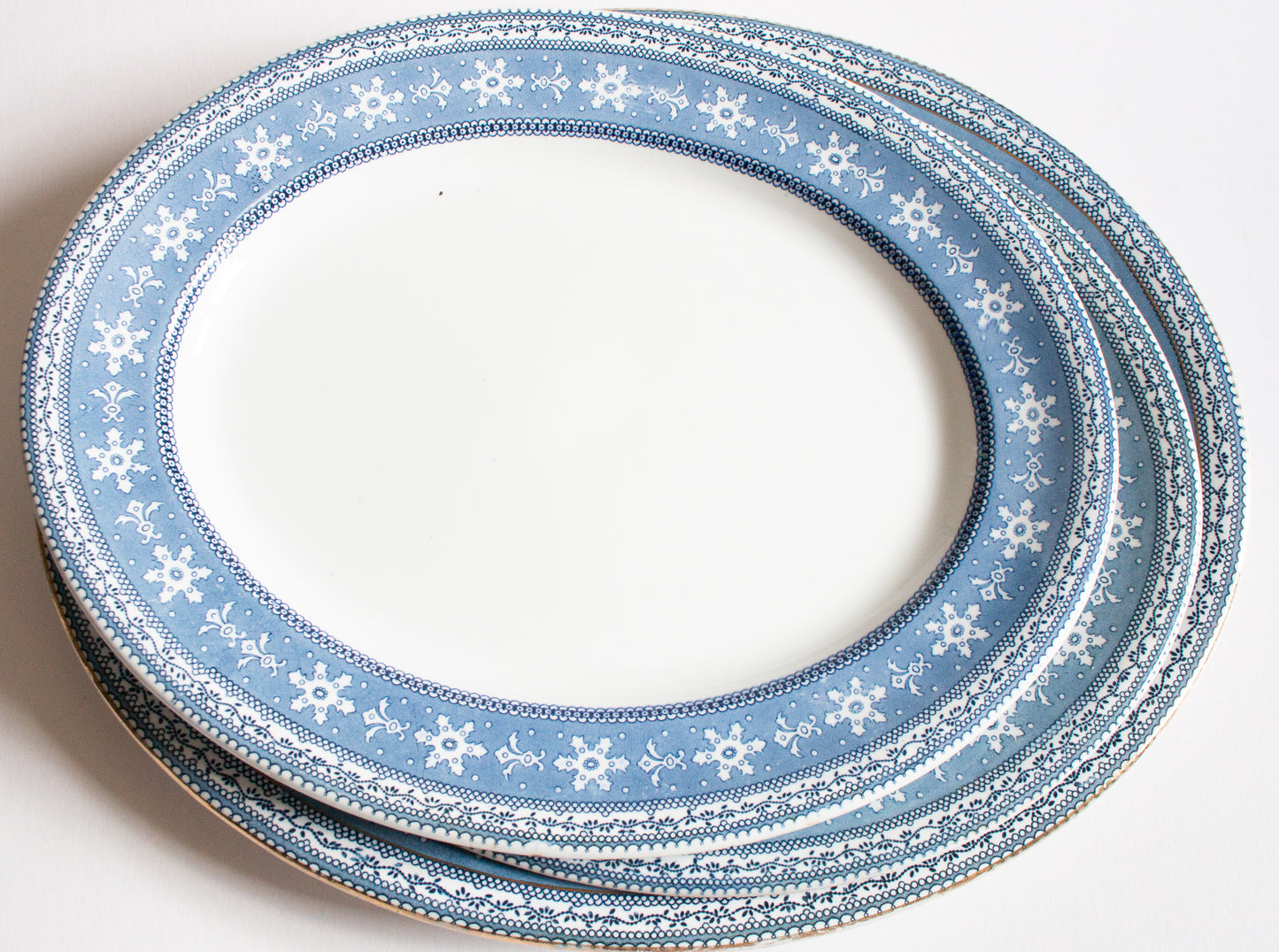 Cetem Ware 'Maltese' Pattern Blue and White Oval Graduated Serving Plates (3)