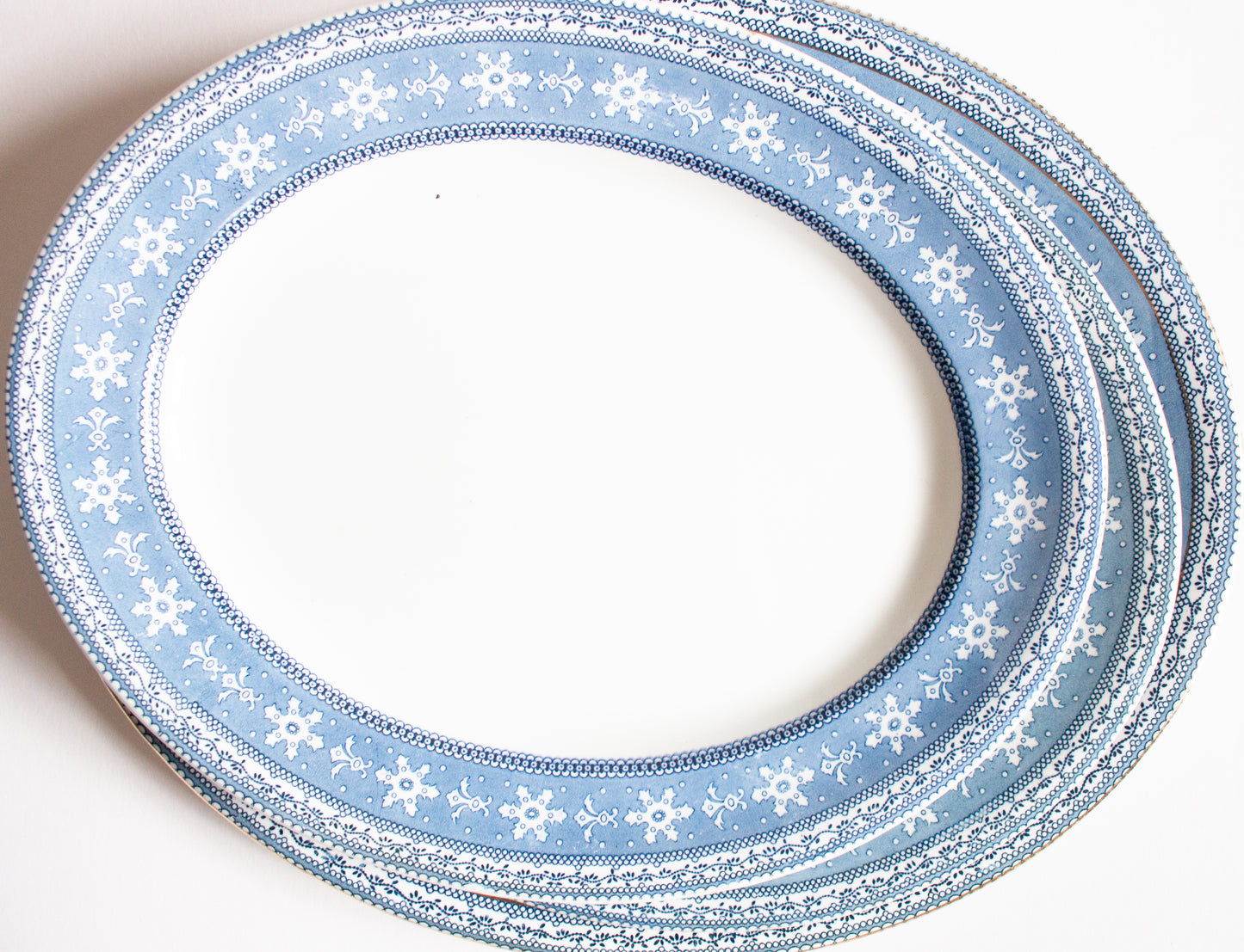 Cetem Ware 'Maltese' Pattern Blue and White Oval Graduated Serving Plates (3)