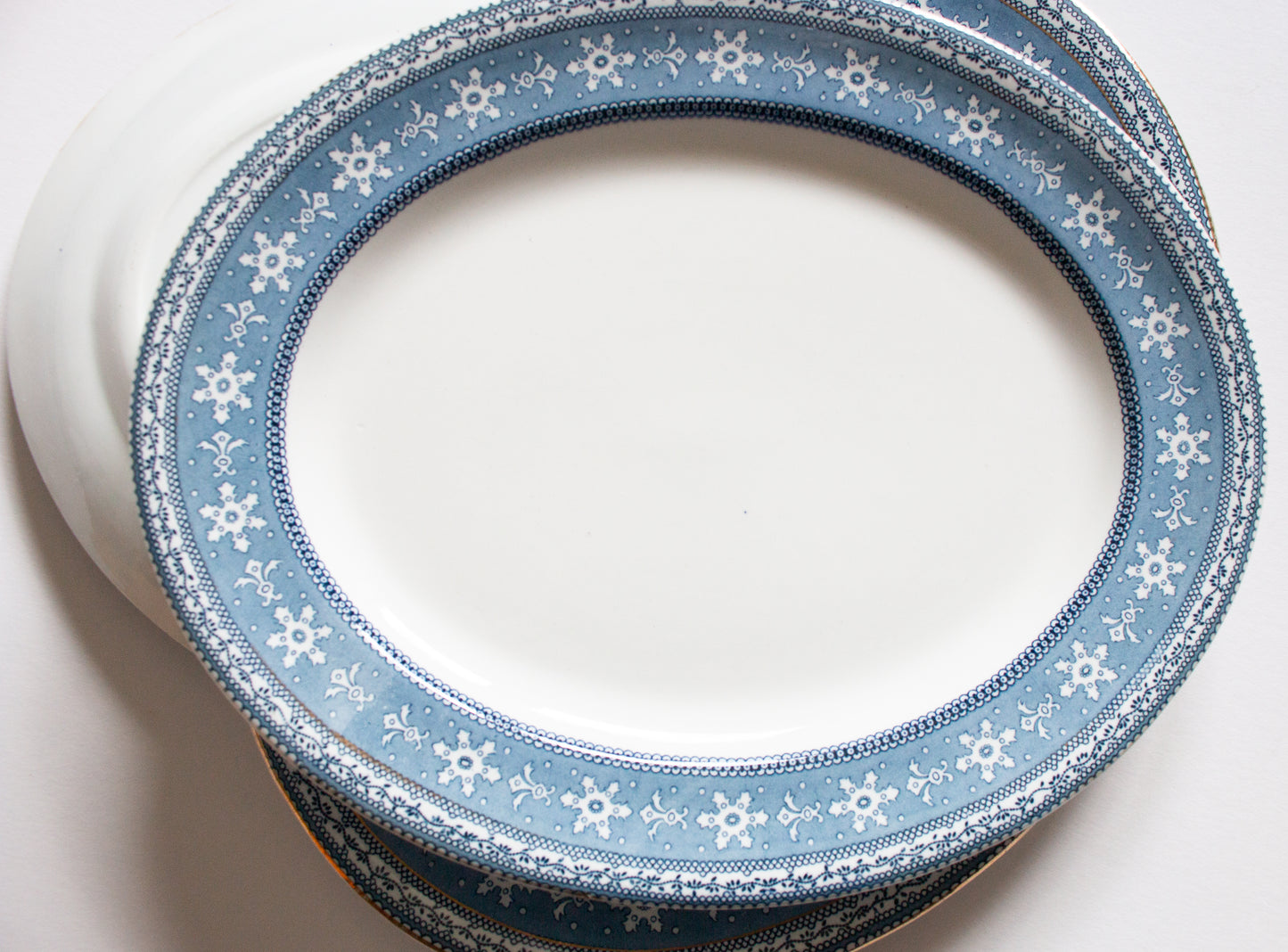 Cetem Ware 'Maltese' Pattern Blue and White Oval Graduated Serving Plates (3)