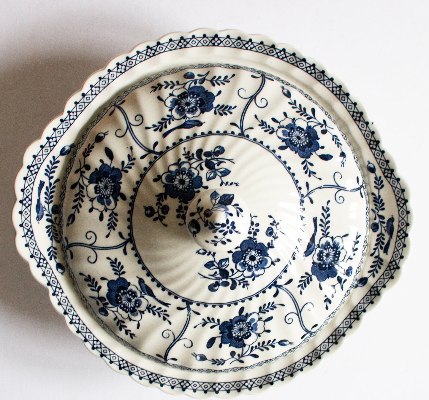 Johnson Brothers 'Indies' Blue and White Transferware Lidded Tureen