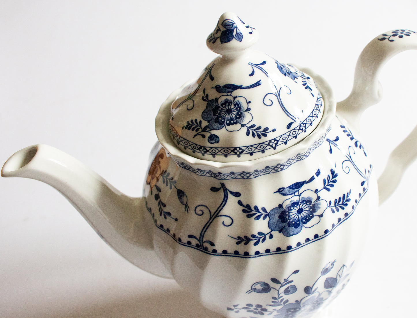 Johnson Brothers 'Indies' Blue and White Transferware Coffee Pot or Teapot