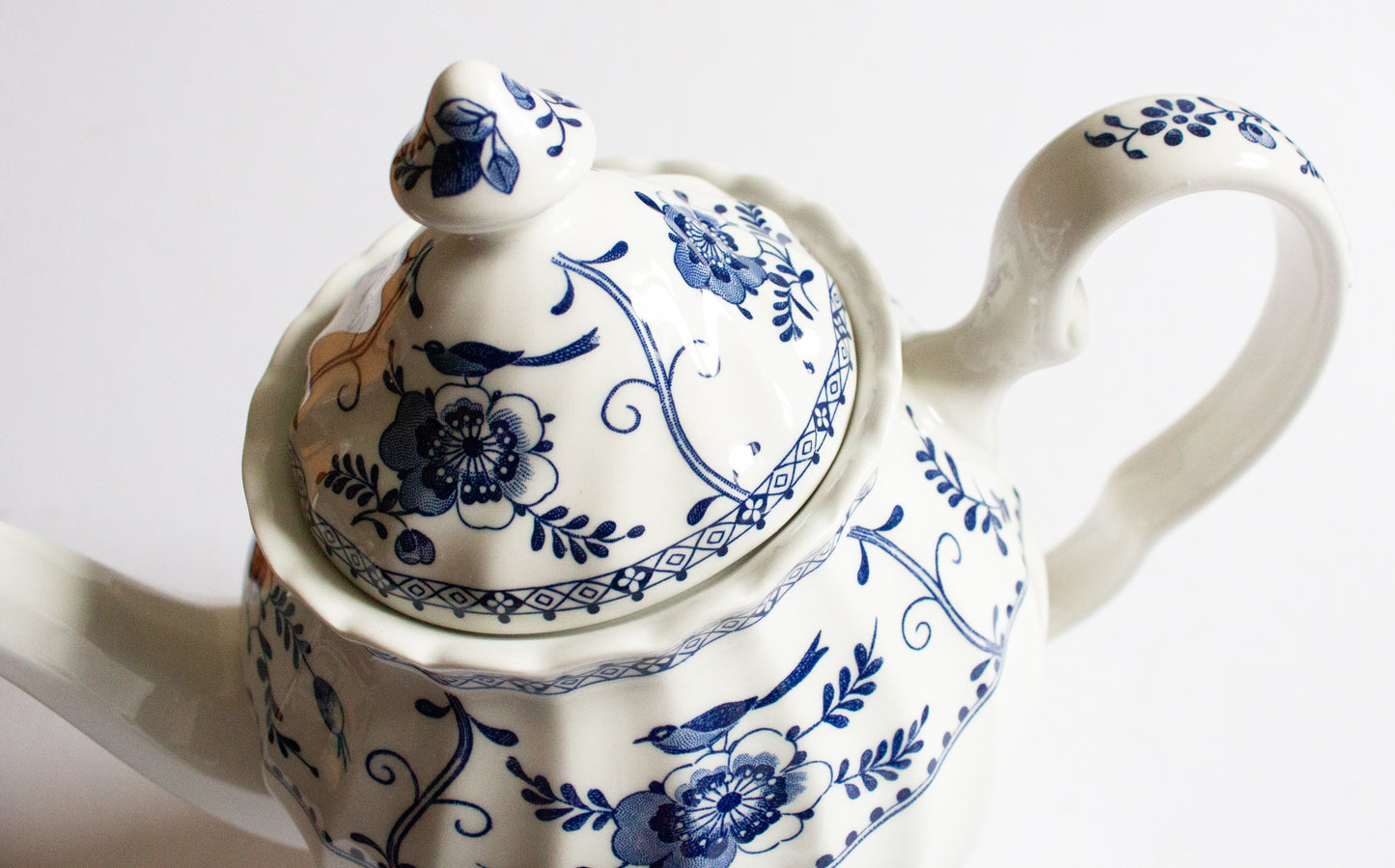 Johnson Brothers 'Indies' Blue and White Transferware Coffee Pot or Teapot