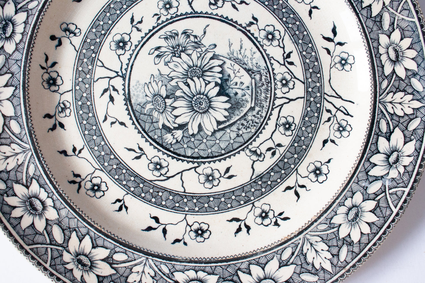 Antique Staffordshire Sampson & Hancock Blue Black Transferware 'Palmyra' Pattern 10.5" Dinner Plate