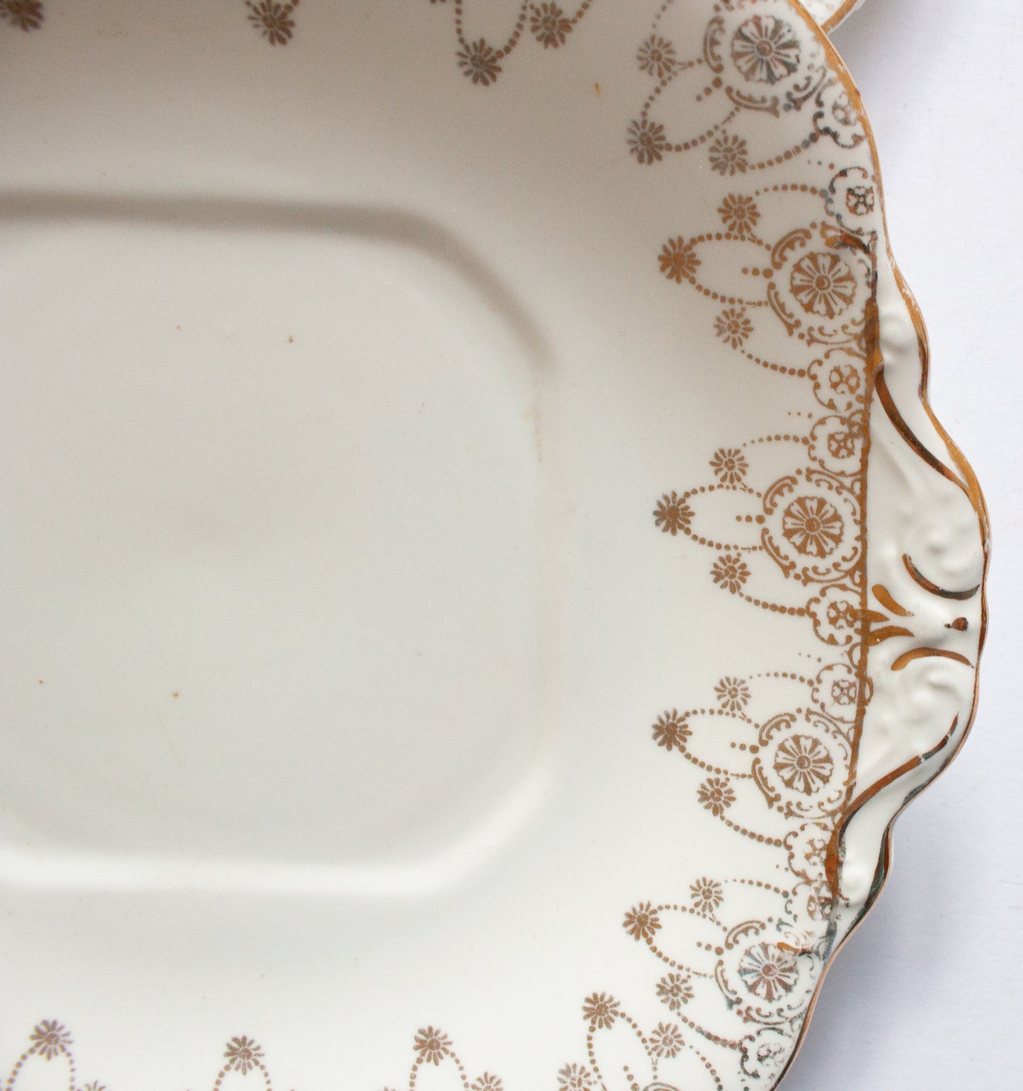 Sutherland Bone China 'Pendant' Pattern Square Sandwich or Serving Plates with Gilt Detail and Moulded Handles (2)