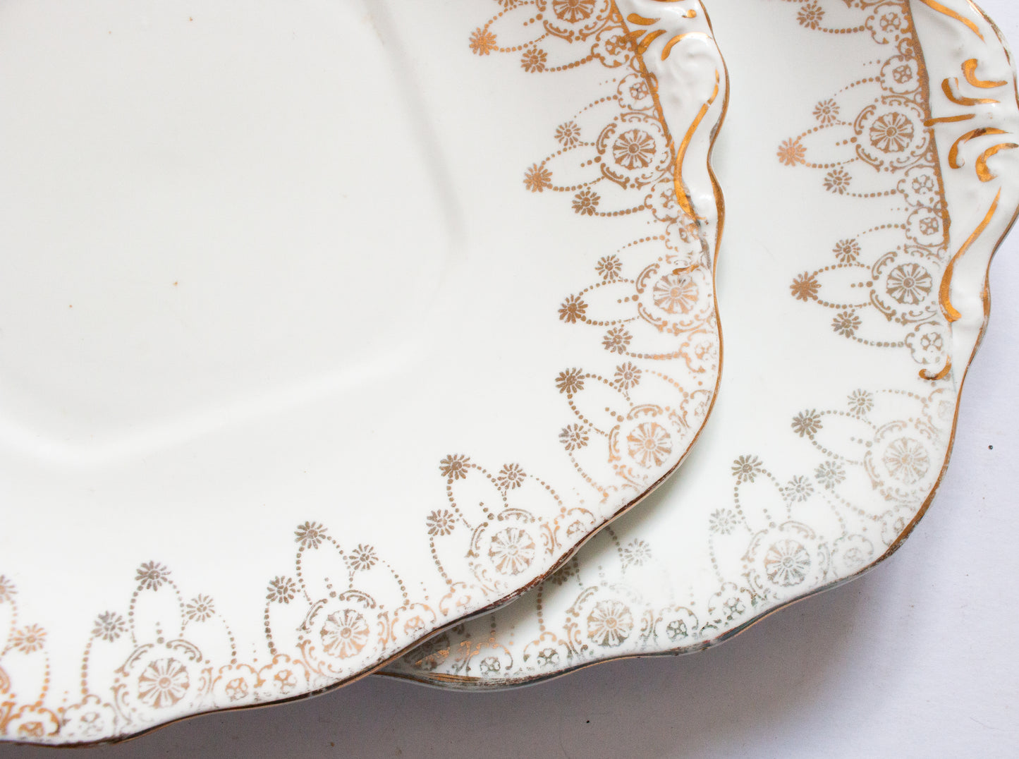 Sutherland Bone China 'Pendant' Pattern Square Sandwich or Serving Plates with Gilt Detail and Moulded Handles (2)