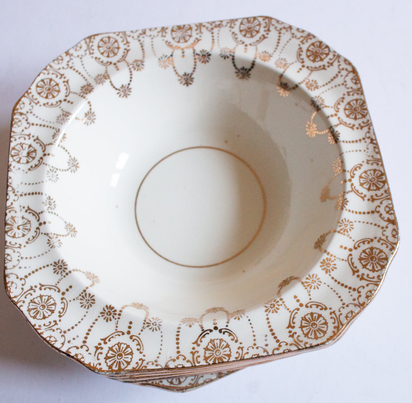 Vintage Cream and Gold 'Pendant' Pattern Rimmed Bowls (6)