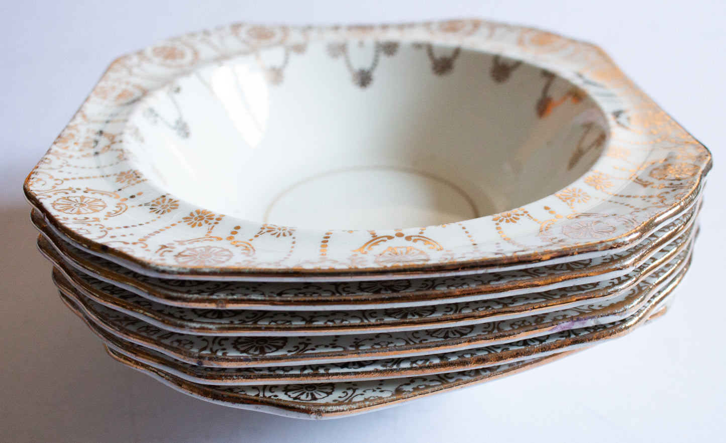 Vintage Cream and Gold 'Pendant' Pattern Rimmed Bowls (6)