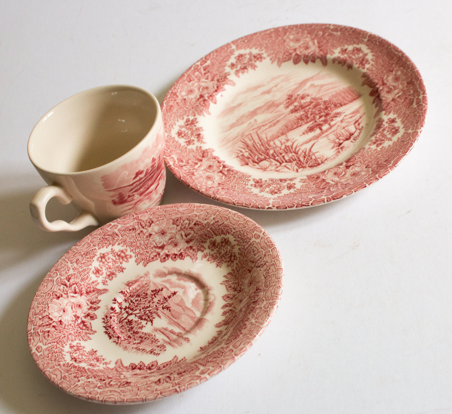 English Ironstone Tableware 'Ullswater' Red and White Transferware Teacup Trio