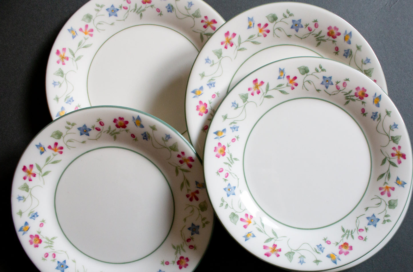 Royal Doulton China 'Expressions Florentina' Pattern 6.5" Side Plates (5)