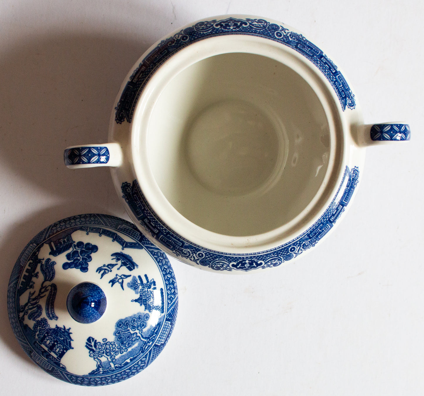 Vintage 'Willow' Blue and White Transferware Lidded Sugar Bowl,