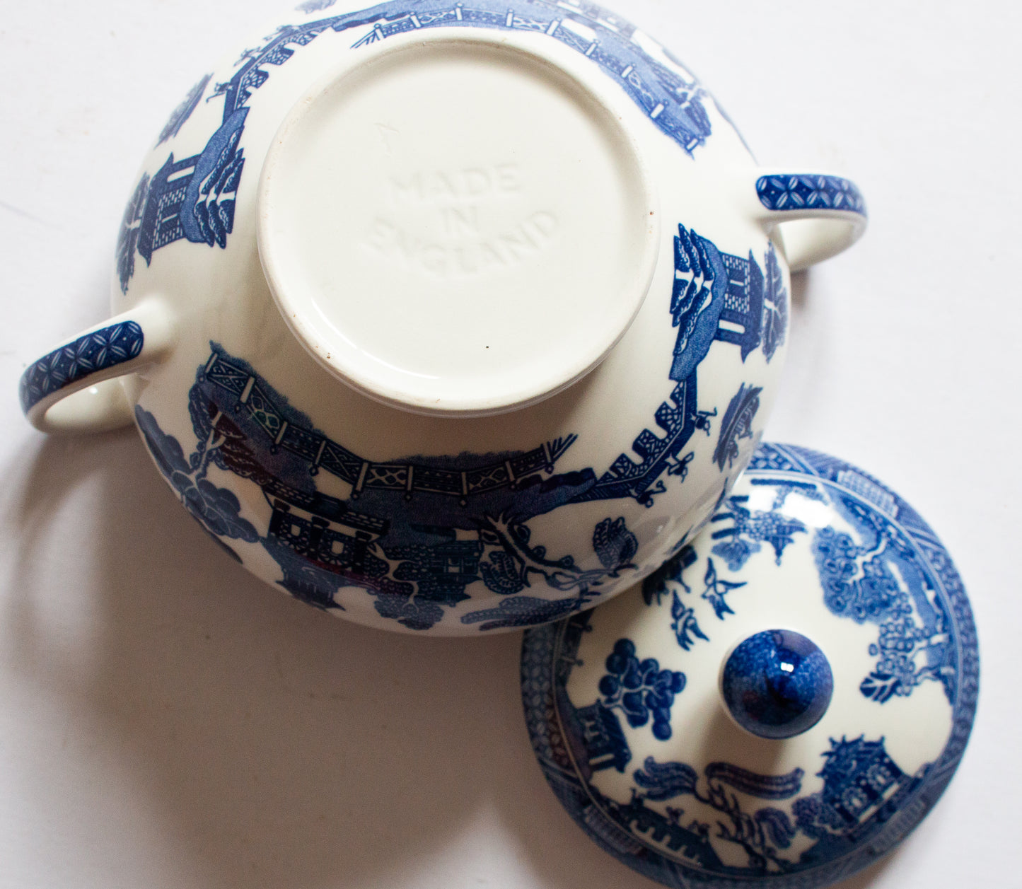 Vintage 'Willow' Blue and White Transferware Lidded Sugar Bowl,