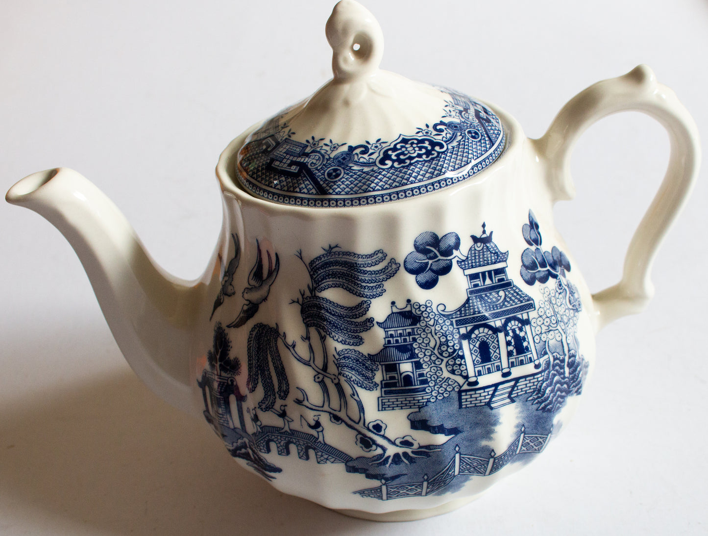 Churchill China Large 'Willow' Blue and White Transferware Teapot