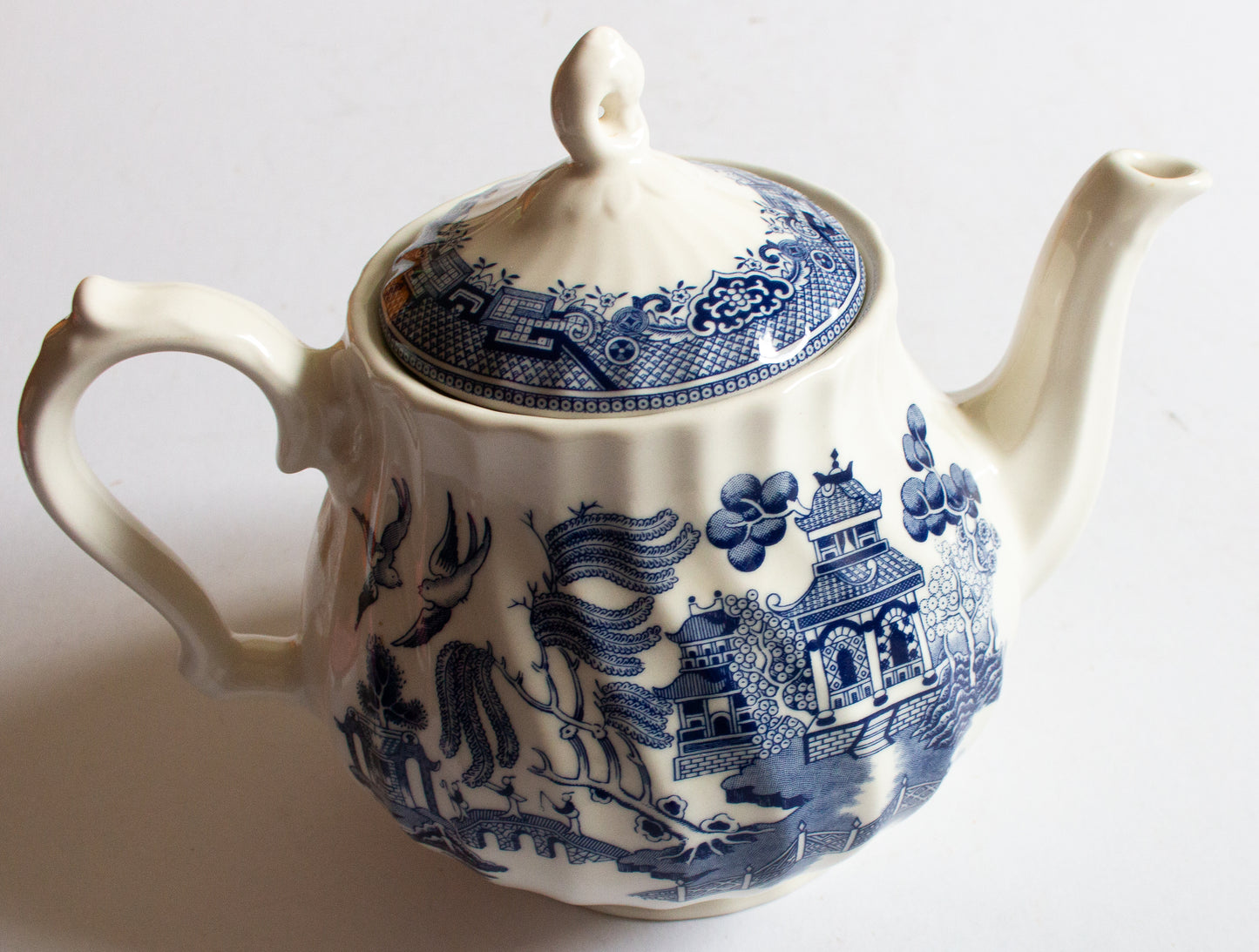 Churchill China Large 'Willow' Blue and White Transferware Teapot