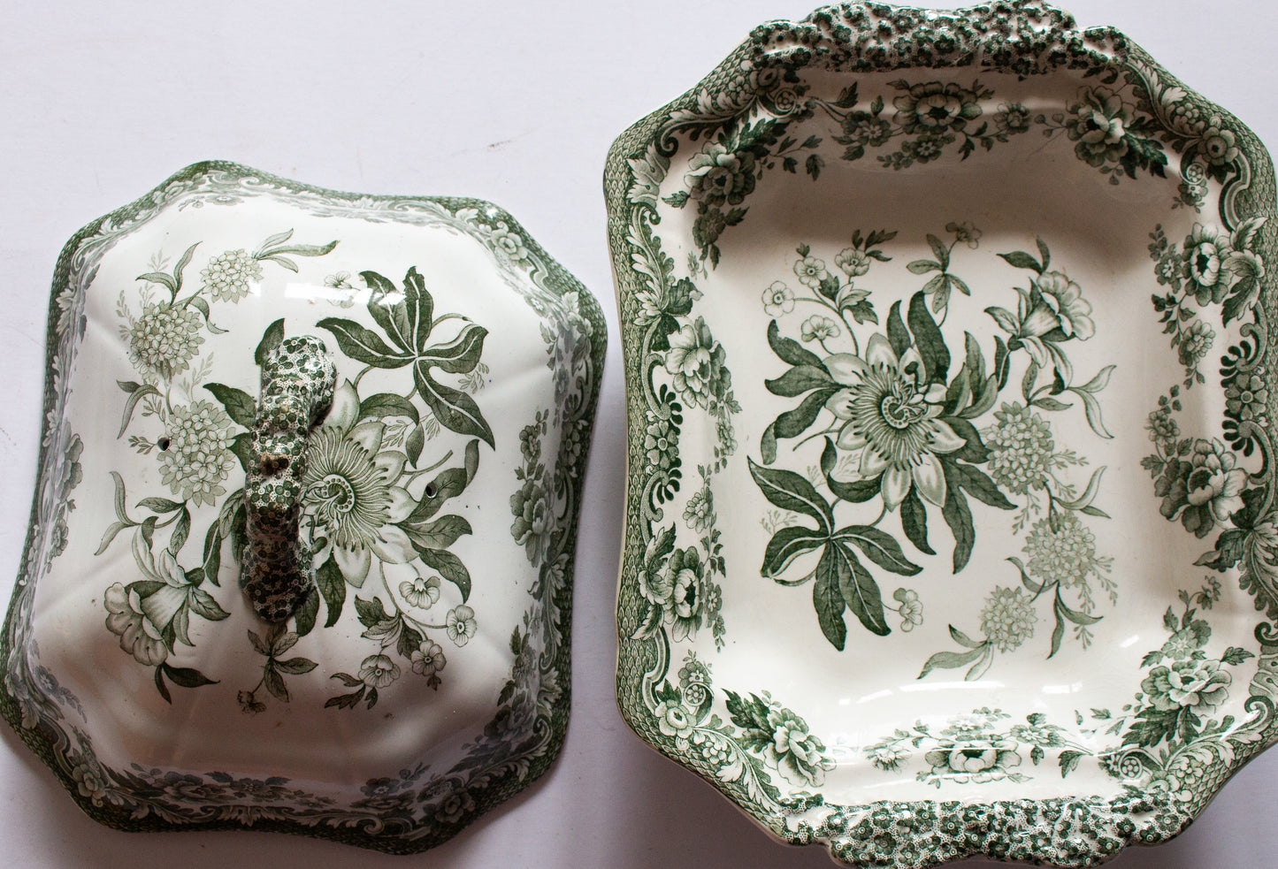 Copeland Late Spode Green and White Transferware Lidded Tureen