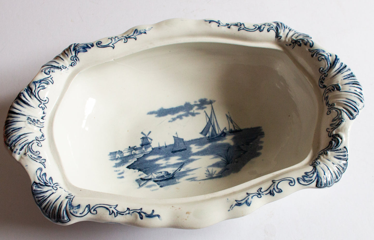 Grimwade Bros. 'Delph' Pattern Blue and White Transferware Tureen Base