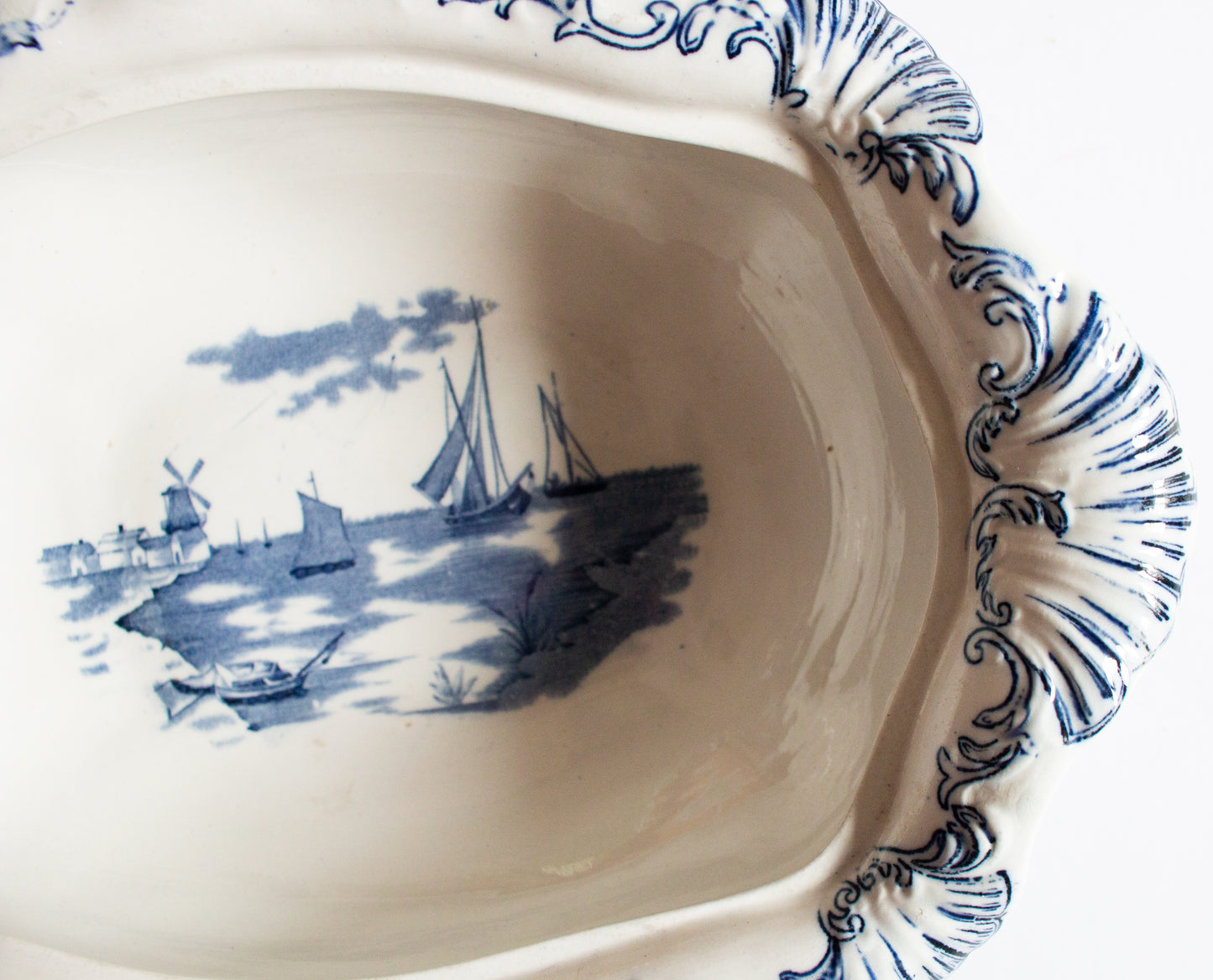 Grimwade Bros. 'Delph' Pattern Blue and White Transferware Tureen Base