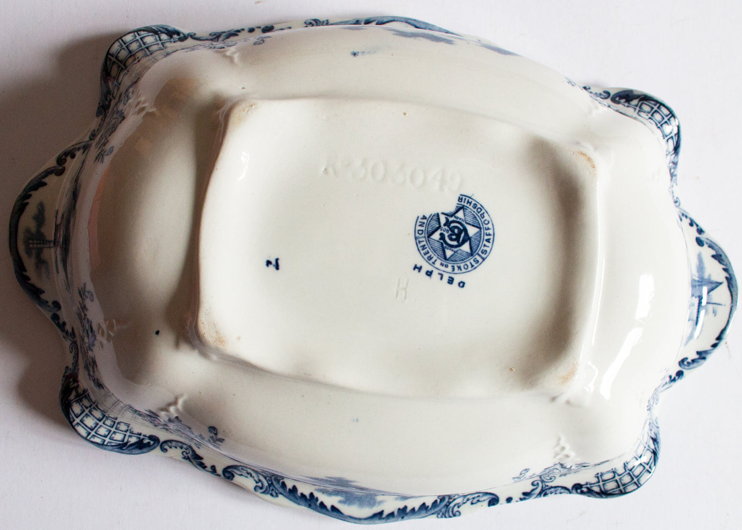 Grimwade Bros. 'Delph' Pattern Blue and White Transferware Tureen Base