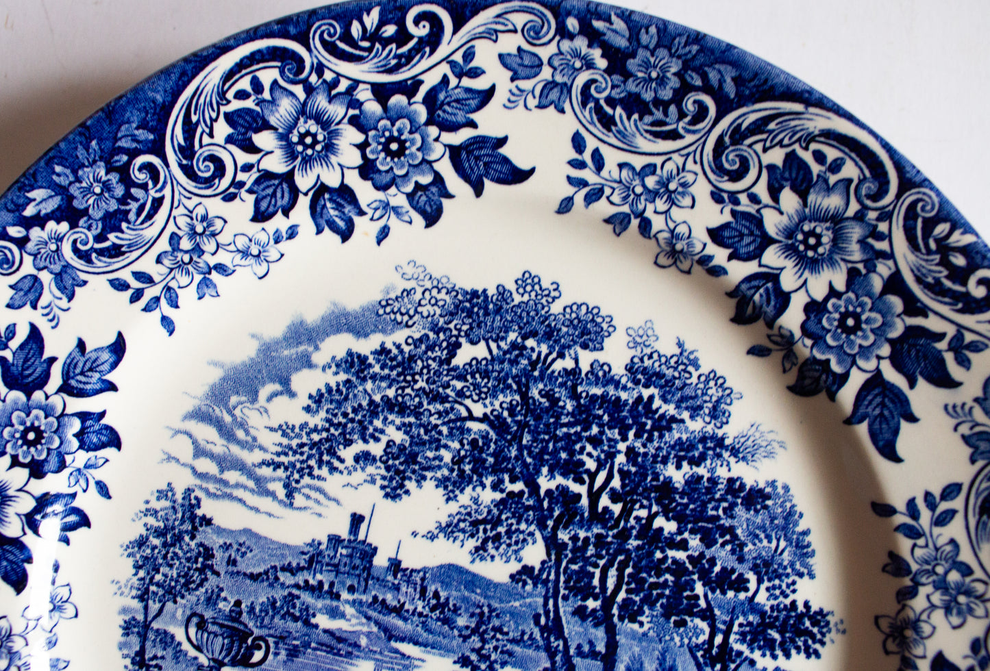 Broadhurst Staffordshire Ironstone 'The English Scene' Blue and White Transferware 9.5" Dinner Plates (6)