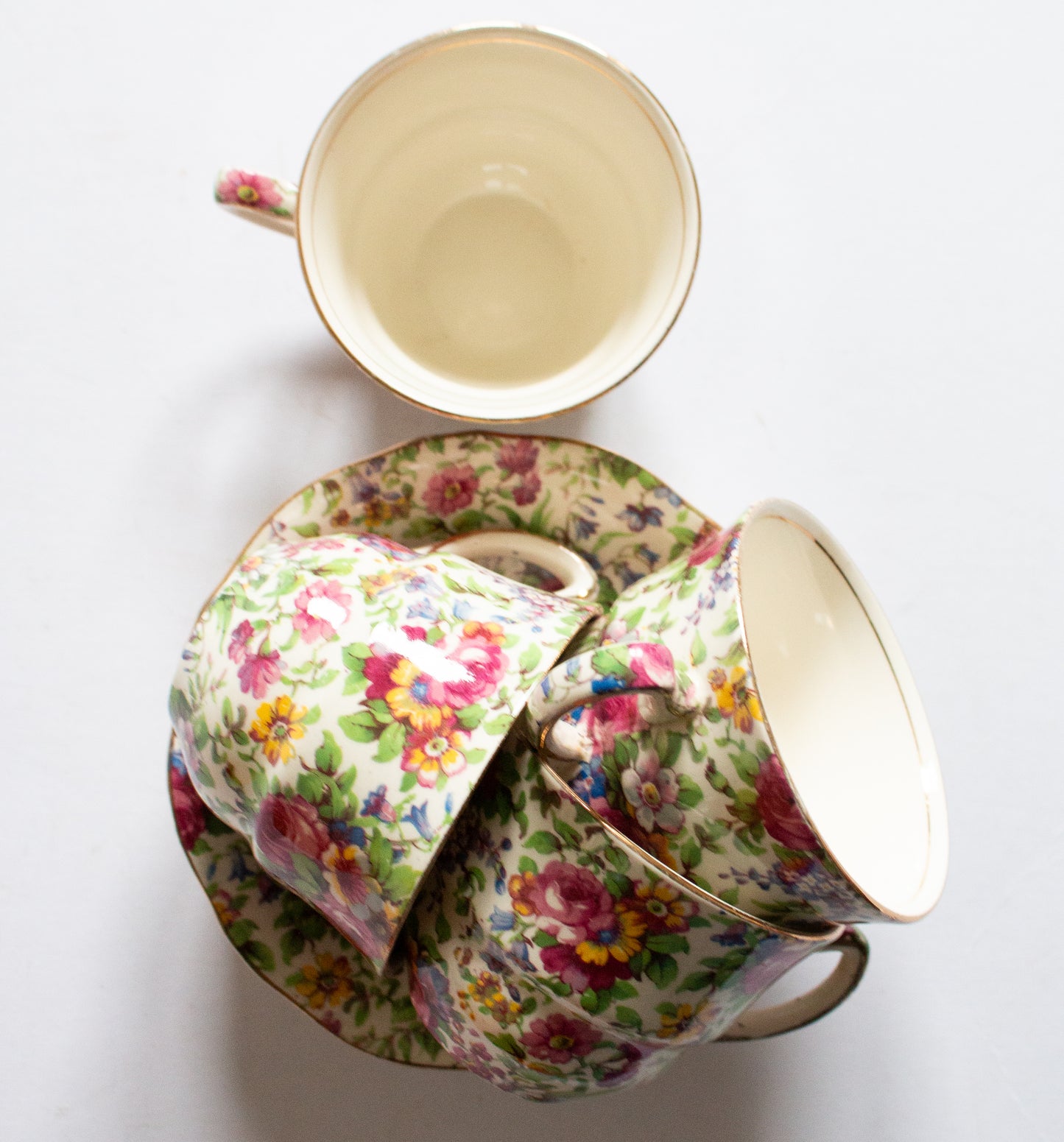 Royal Winton 'Summertime' Pattern Chintz Flat Teacups and Saucers (4)