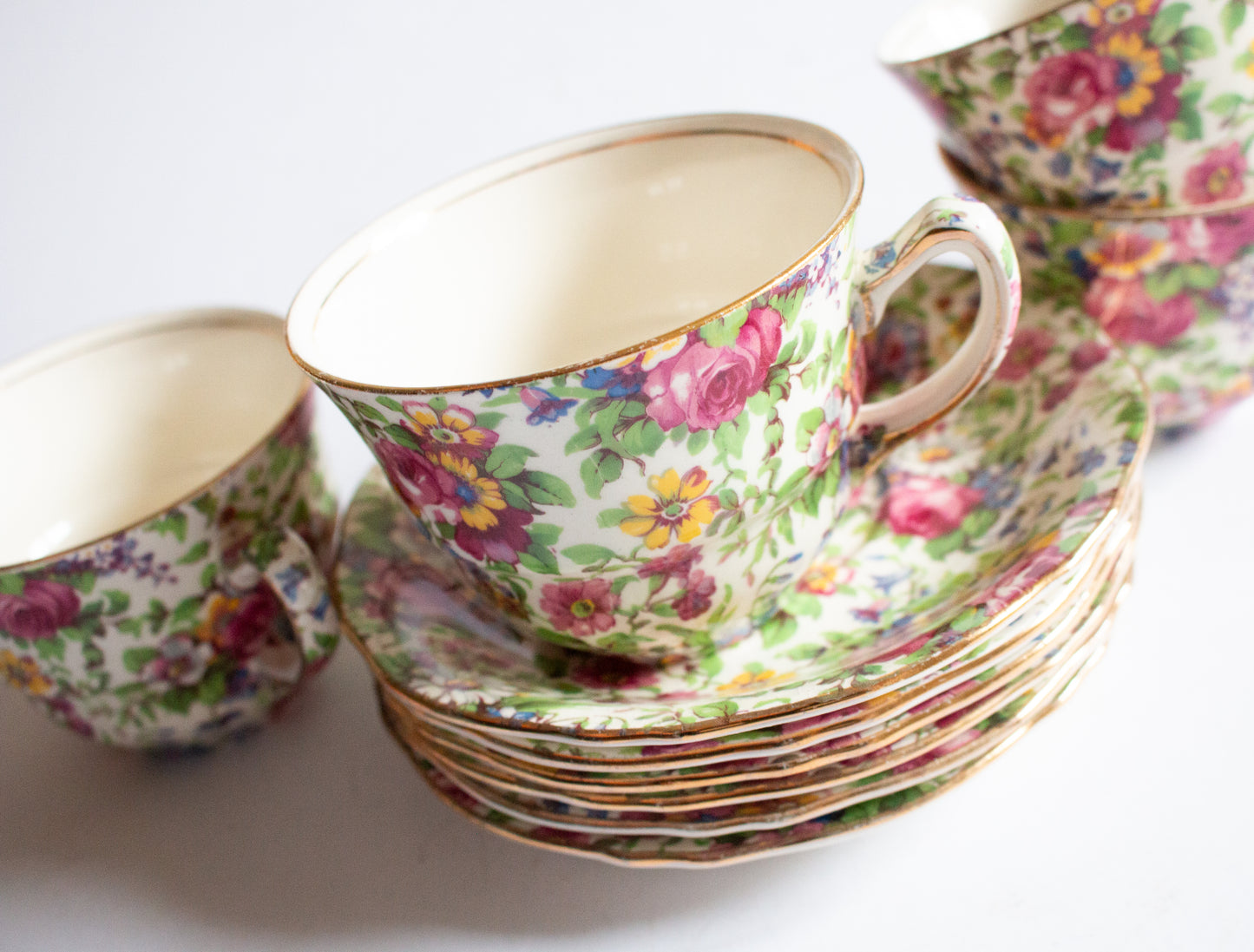 Royal Winton 'Summertime' Pattern Chintz Flat Teacups and Saucers (4)