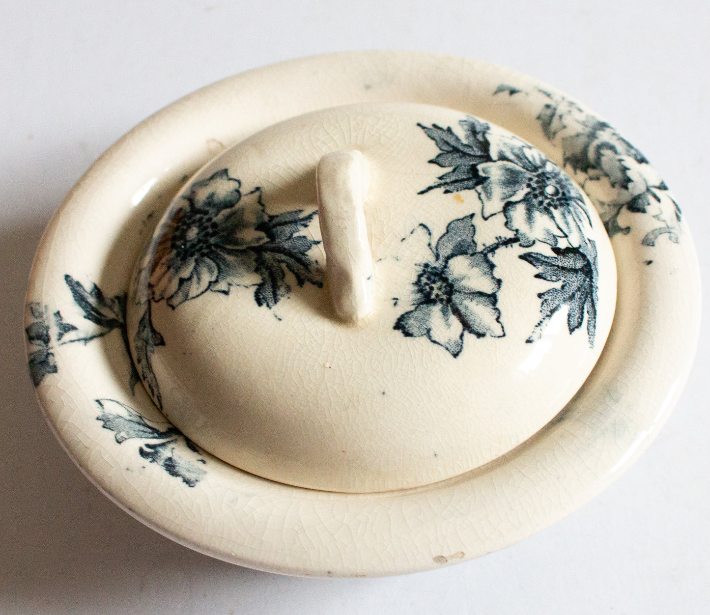 Antique Blue and White Transferware Lidded Soap Dish