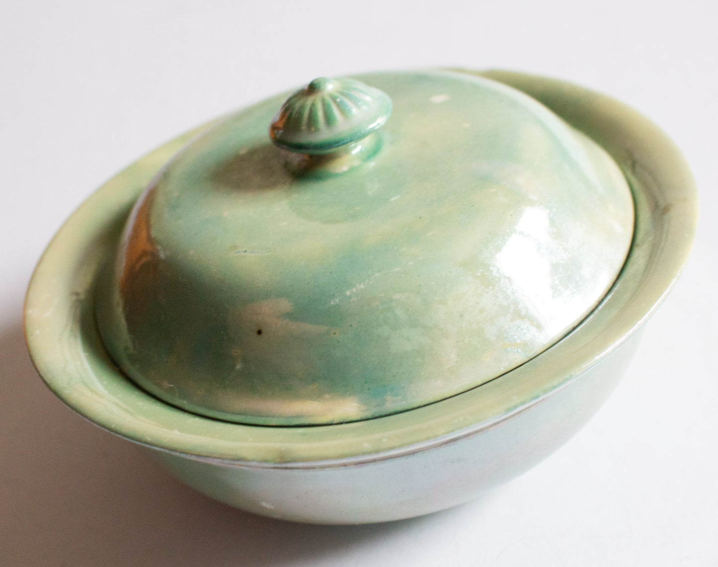 Vintage Green Lustre Lidded Soap Dish