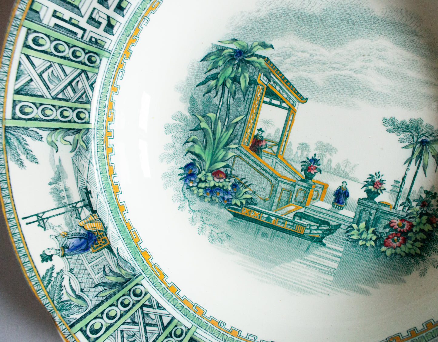 Spode Copeland & Garrett 'New Fayence' Pattern Green and White Transferware Rimmed Soup Plates or Bowls (4)