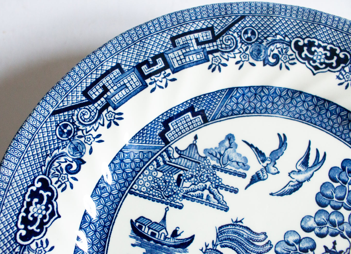 Royal Wessex Blue and White 'Willow' Pattern 10" Transferware Dinner Plates (6)