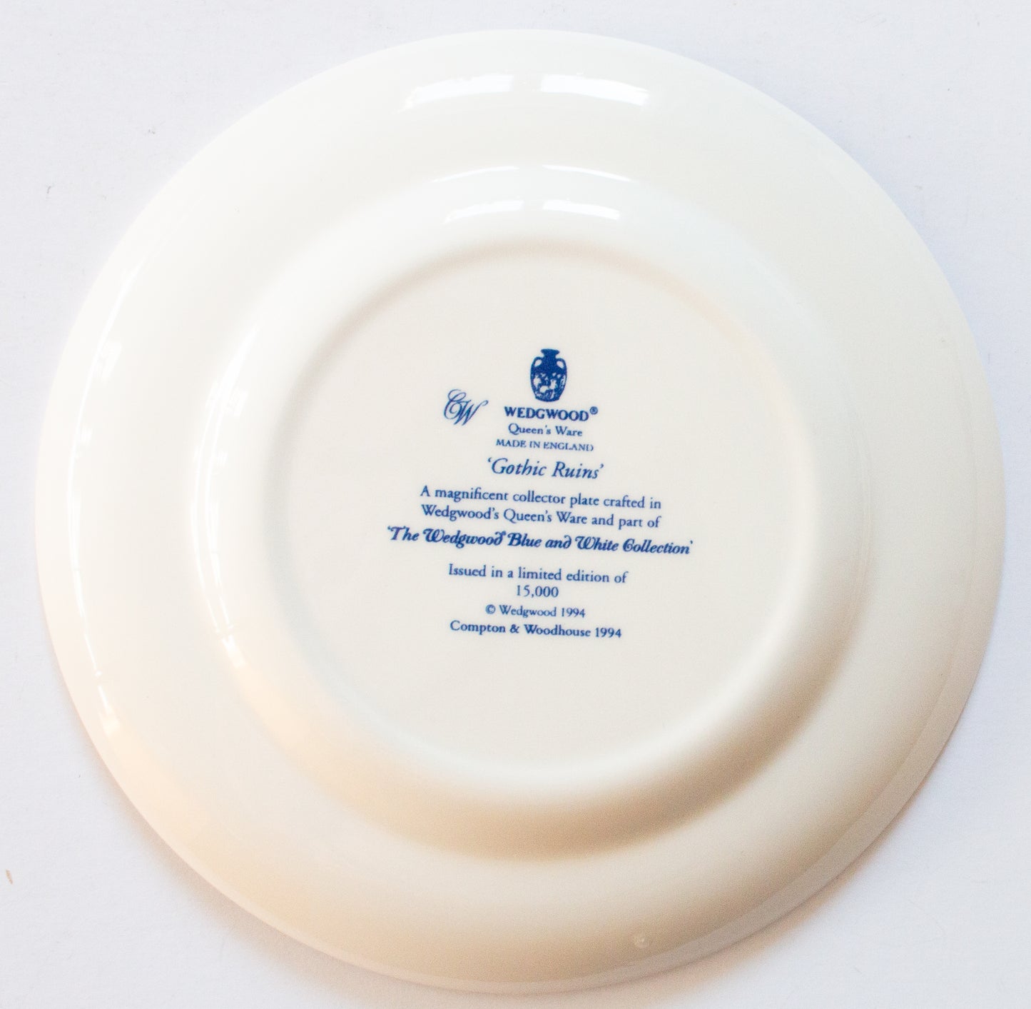 Wedwood Queen's Ware Blue and White Collection 'Gothic Ruins' 9" Plate