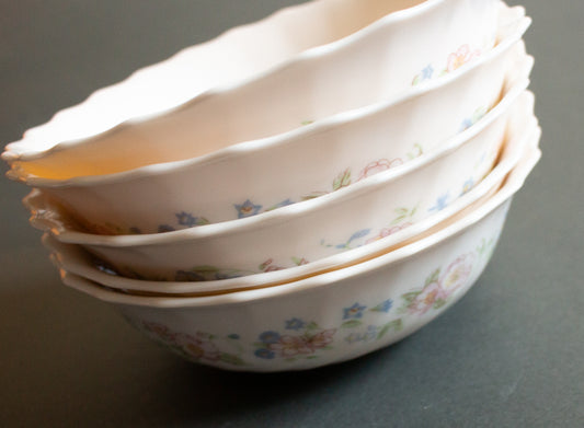 Arcopal France White Floral  Cereal Bowls (5)