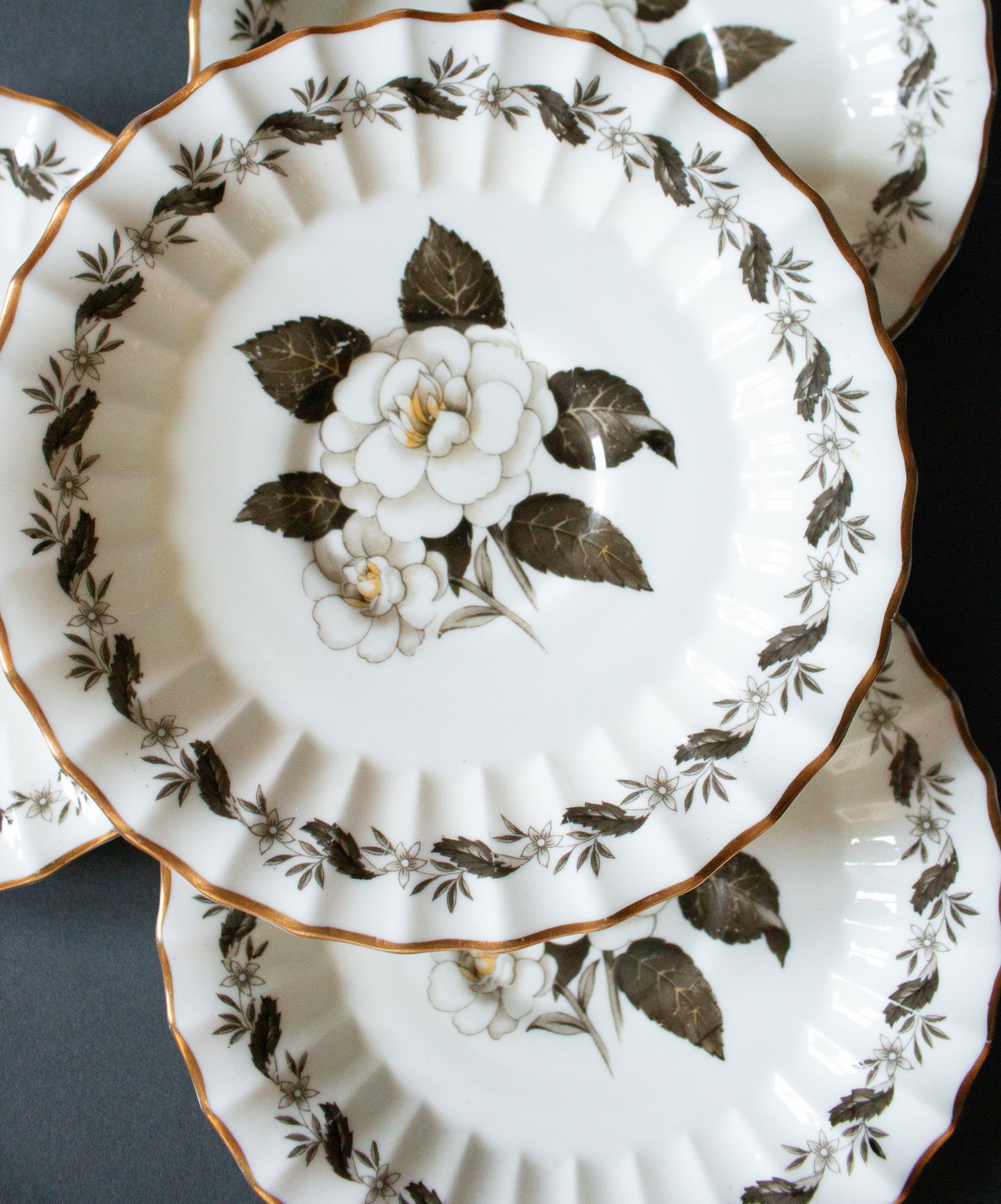 Royal Worcester Bone China 'Engadine' Pattern Saucers (4)