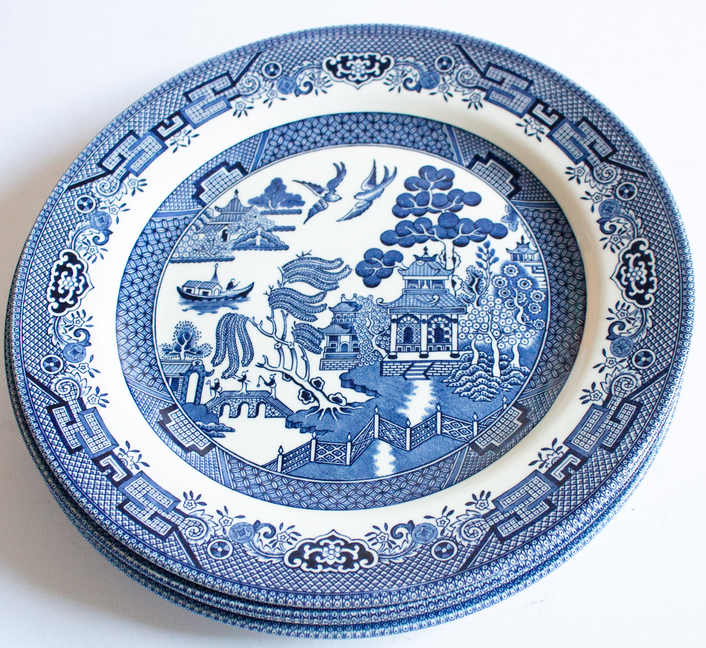 Churchill China 'Willow' Pattern Blue and White Transferware 10.25" Dinner Plates (6)