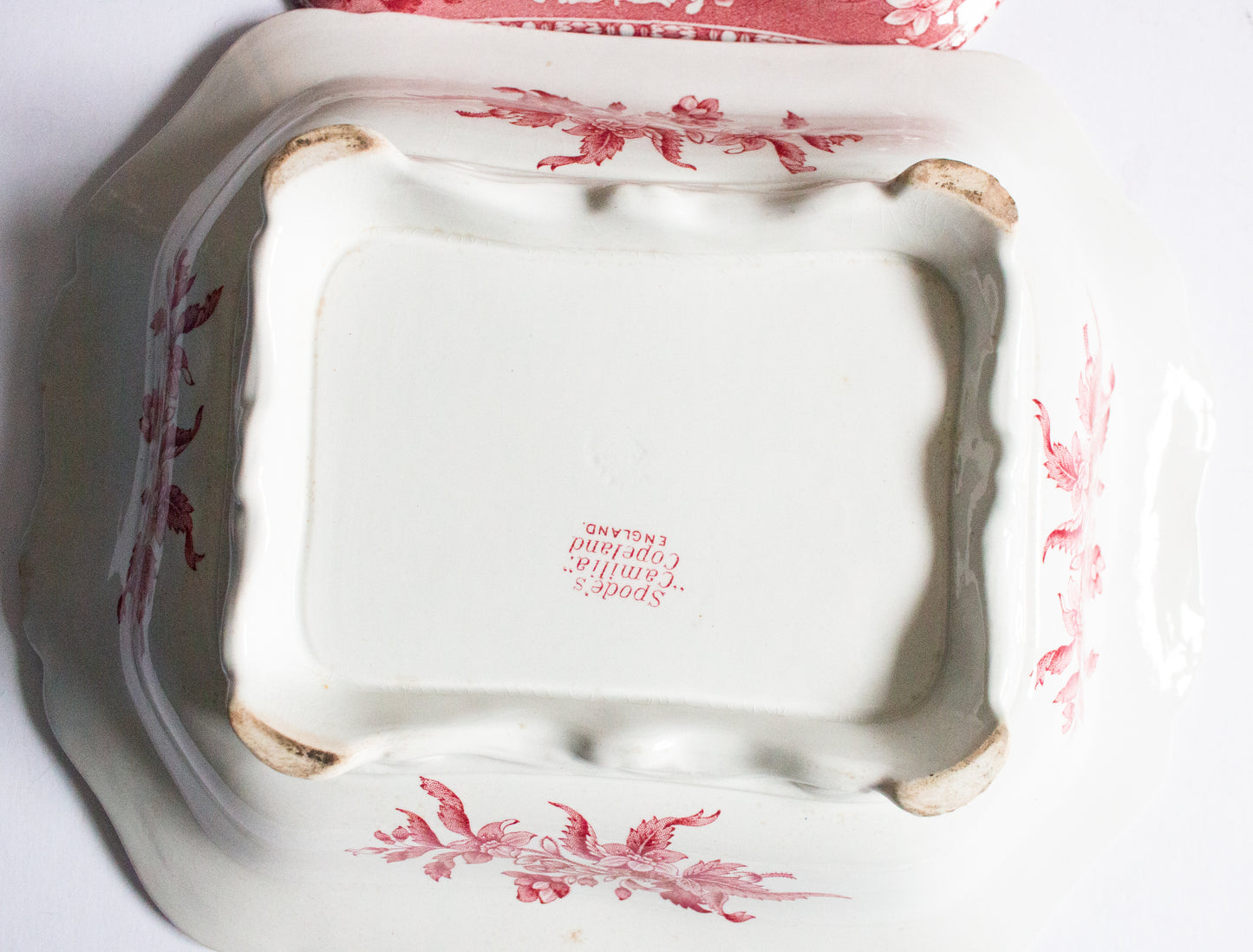 Copeland Spode 'Camilia' Red and White Transferware Lidded Tureen