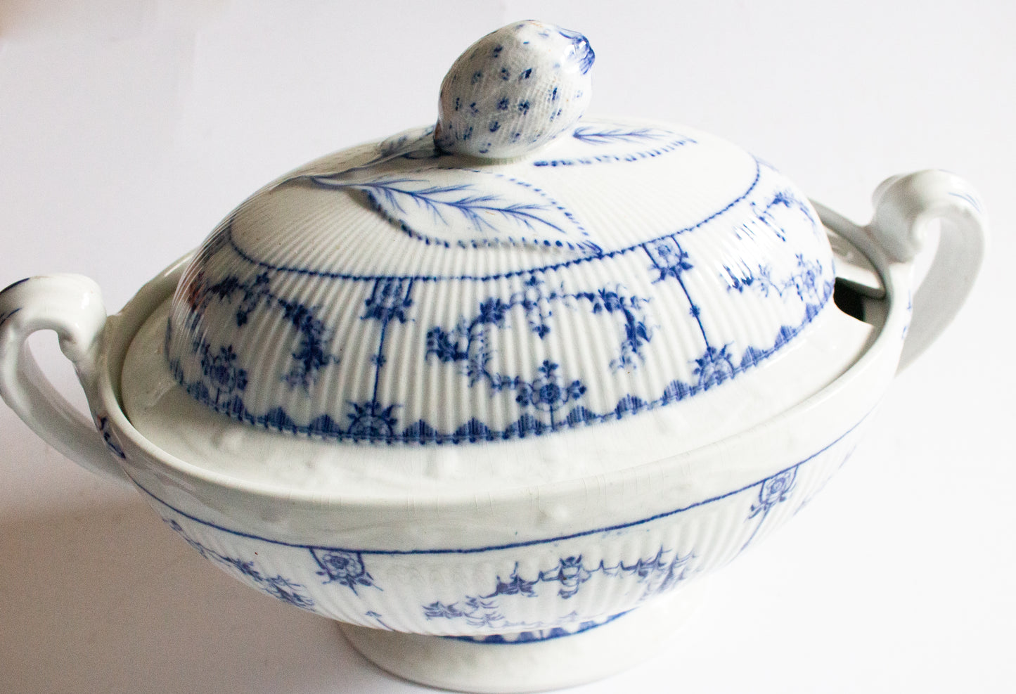 Furnivals 'Denmark' Pattern Blue and White Transferware Large Lidded Tureen