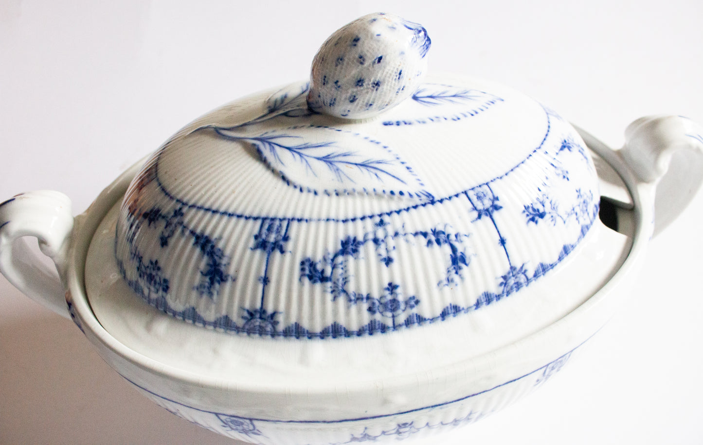 Furnivals 'Denmark' Pattern Blue and White Transferware Large Lidded Tureen