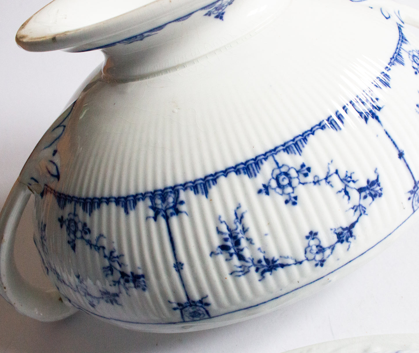 Furnivals 'Denmark' Pattern Blue and White Transferware Large Lidded Tureen