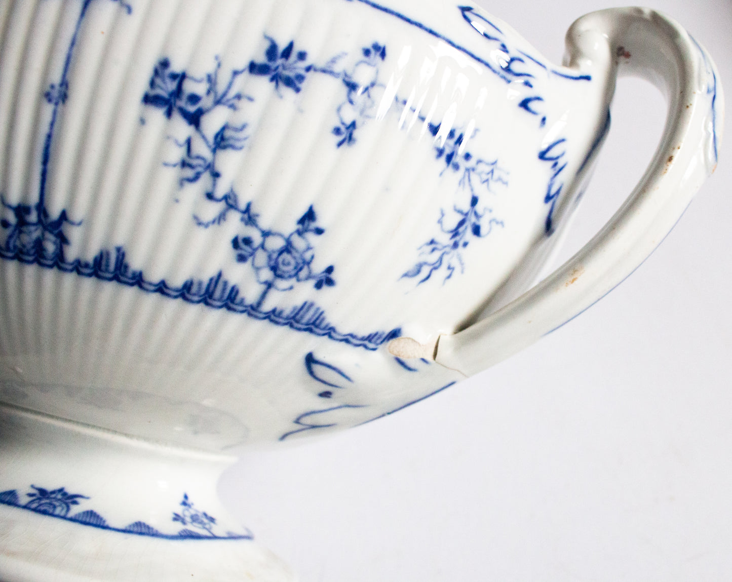 Furnivals 'Denmark' Pattern Blue and White Transferware Large Lidded Tureen