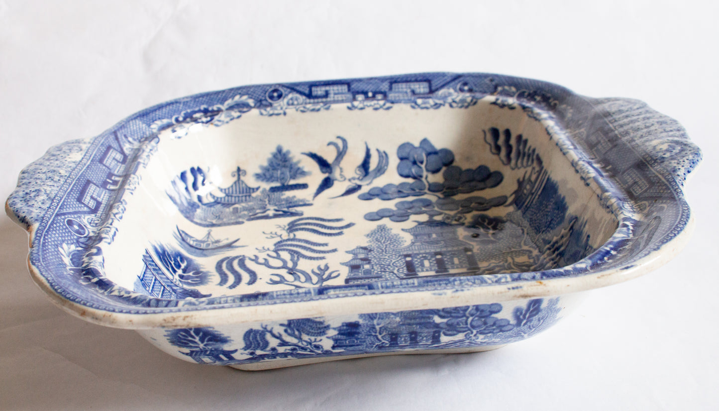 Antique 'Willow' Pattern Blue and White Transferware Tureen Base