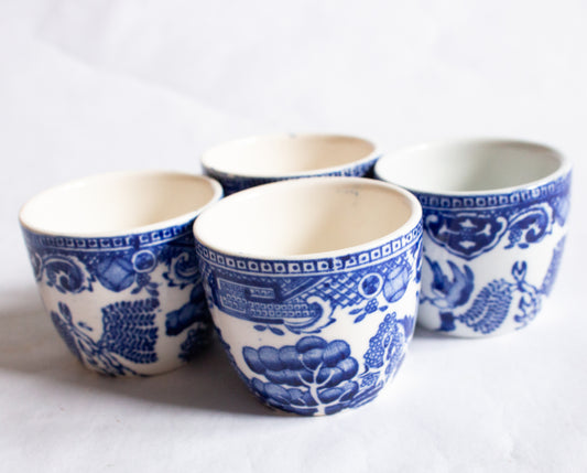 Alfred Meakin 'Willow' Pattern Blue and White Transferware Egg Cups (4)