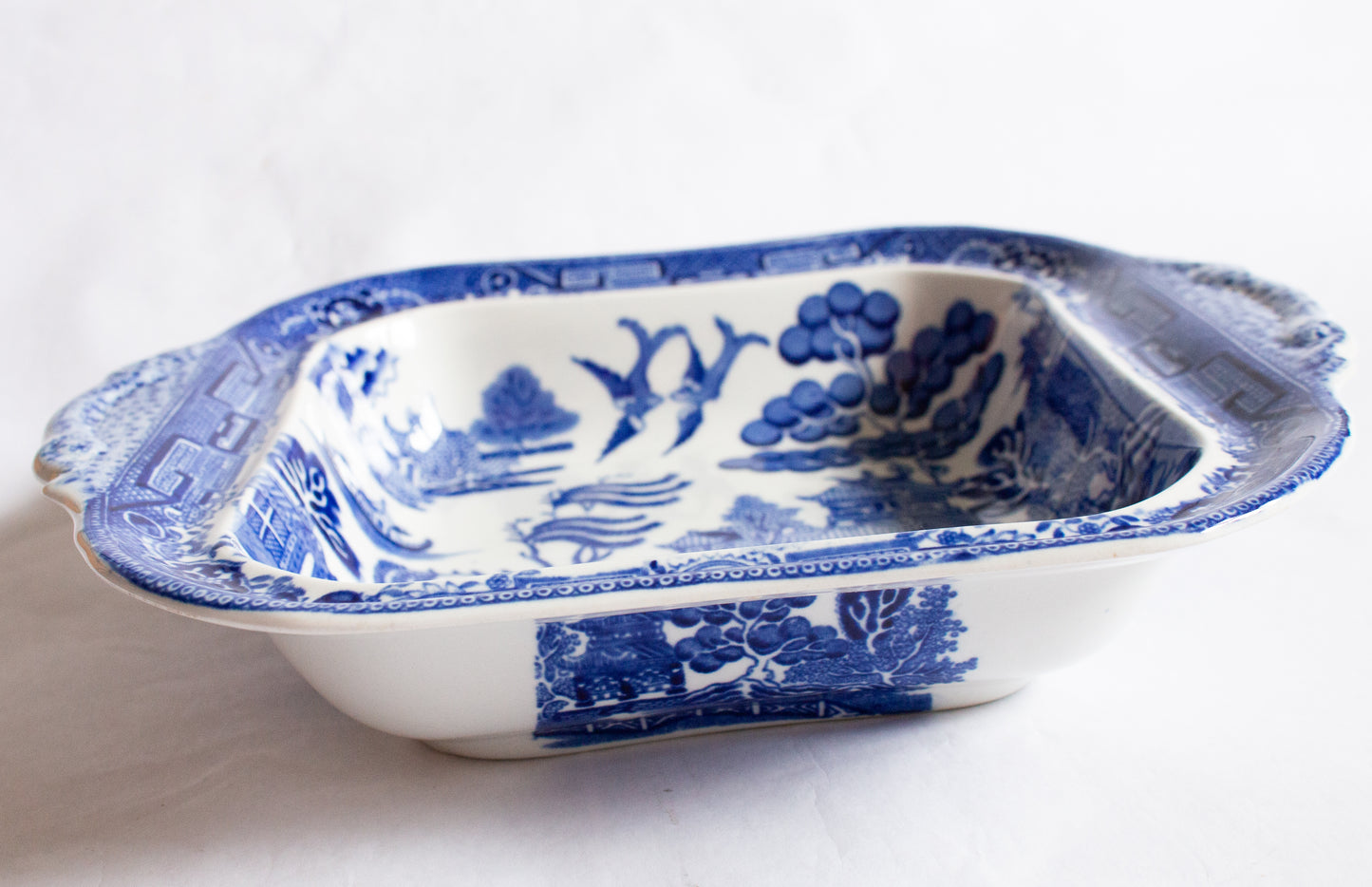 Wedgwood 'Willow' Pattern Blue and White Transferware Tureen Base