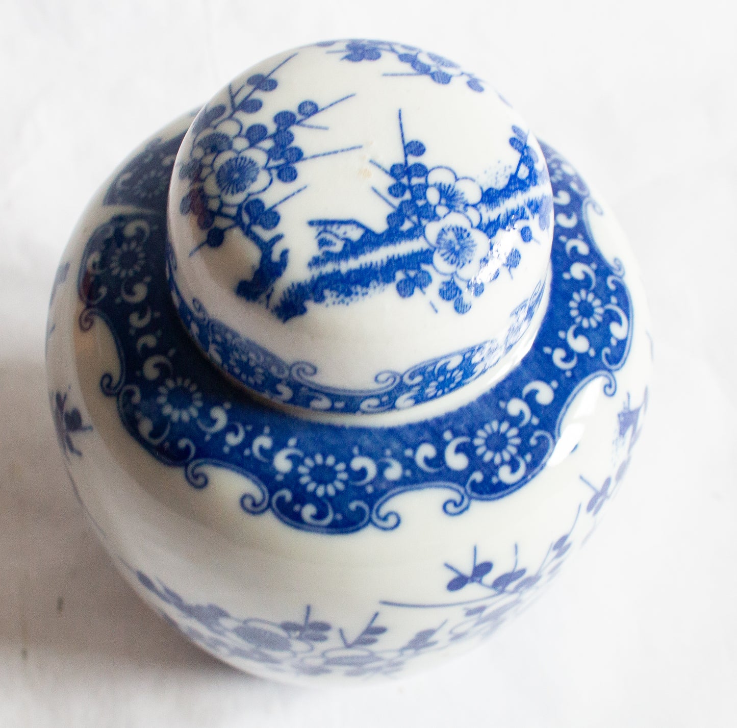 Vintage Blue and White Pattern Small Lidded Ginger Jar