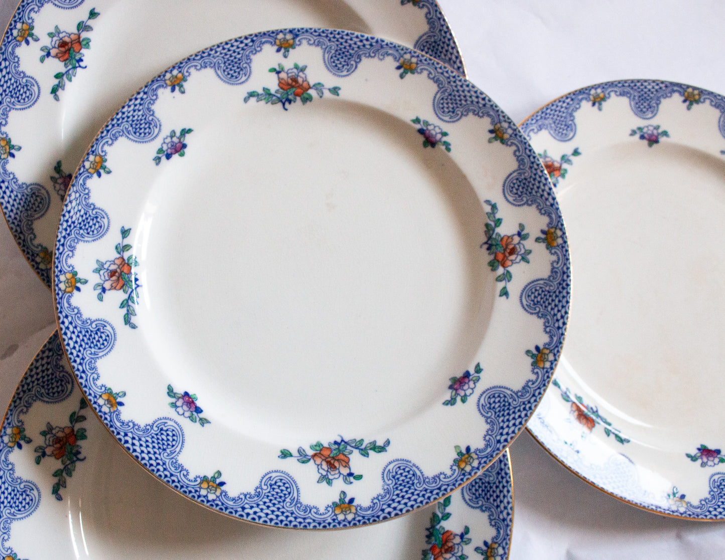 F. Winkle & Co. Whieldon Ware 'Bow' Pattern 10.5" Dinner Plates (4)