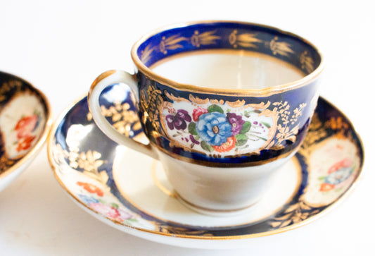 Vintage Imari Colours China Teacups with Floral and Gilt Detail (2)