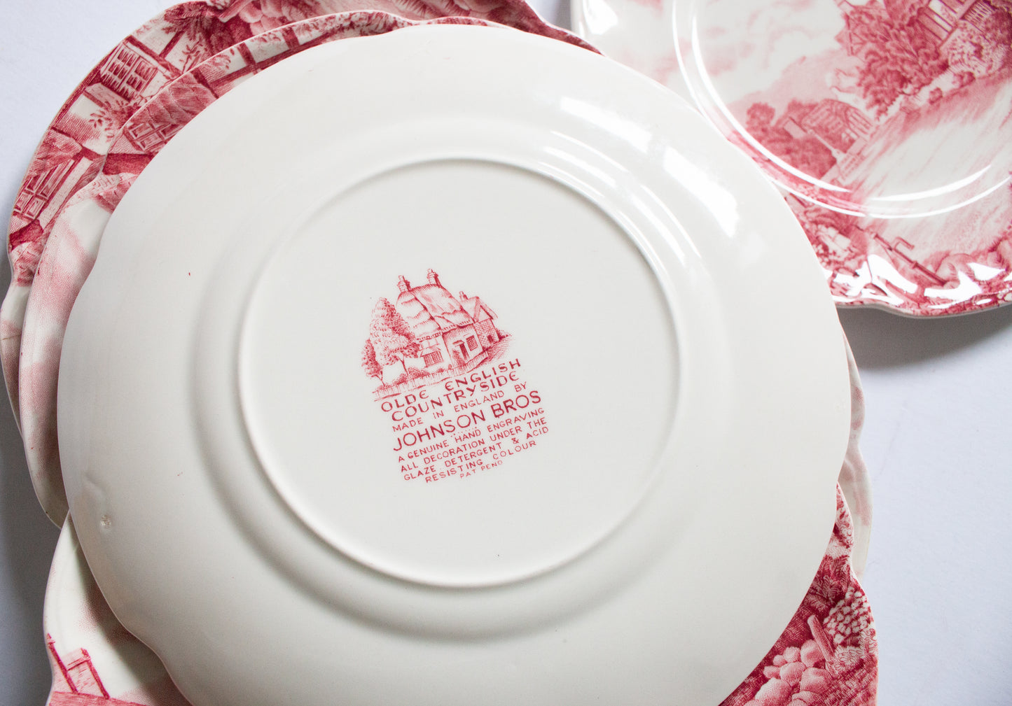 Johnson Bros. 'Olde English Countryside' Pattern 6" Red and White Transferware 9" Coupe Plates (6)