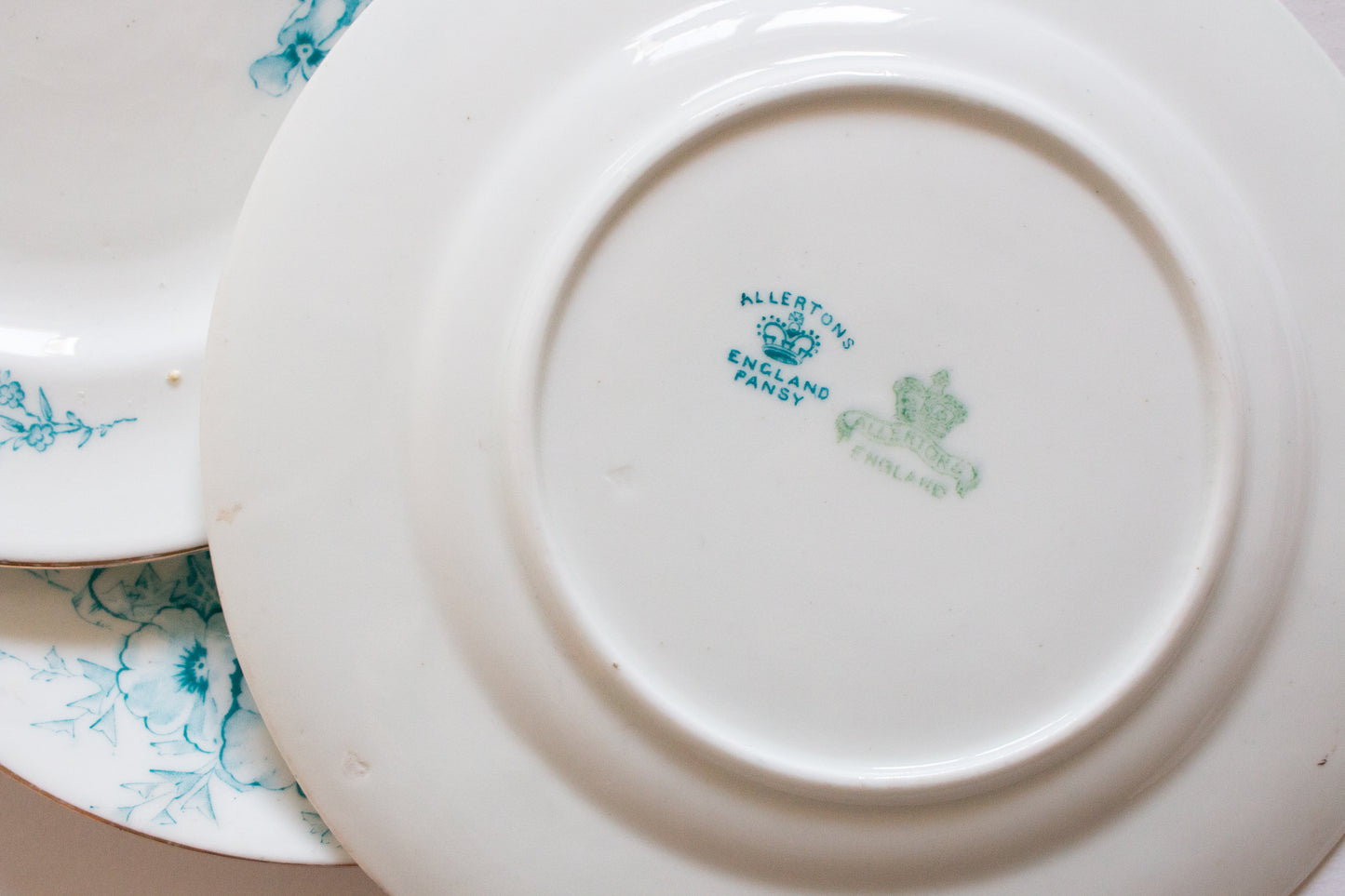 Allertons England 'Pansy' Pattern Blue and White 7" Side Plates (4)