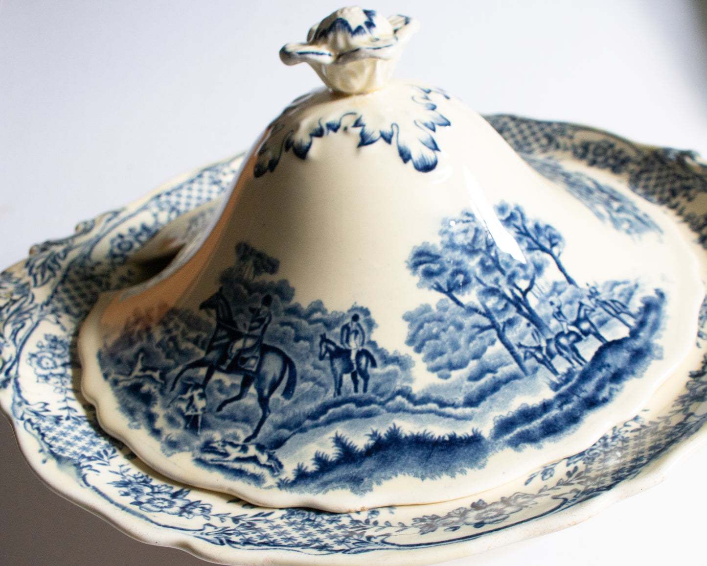 Royal Venton Ware John Steventon & Sons Ltd. Burslem England Blue and White Transferware Large Lidded Tureen