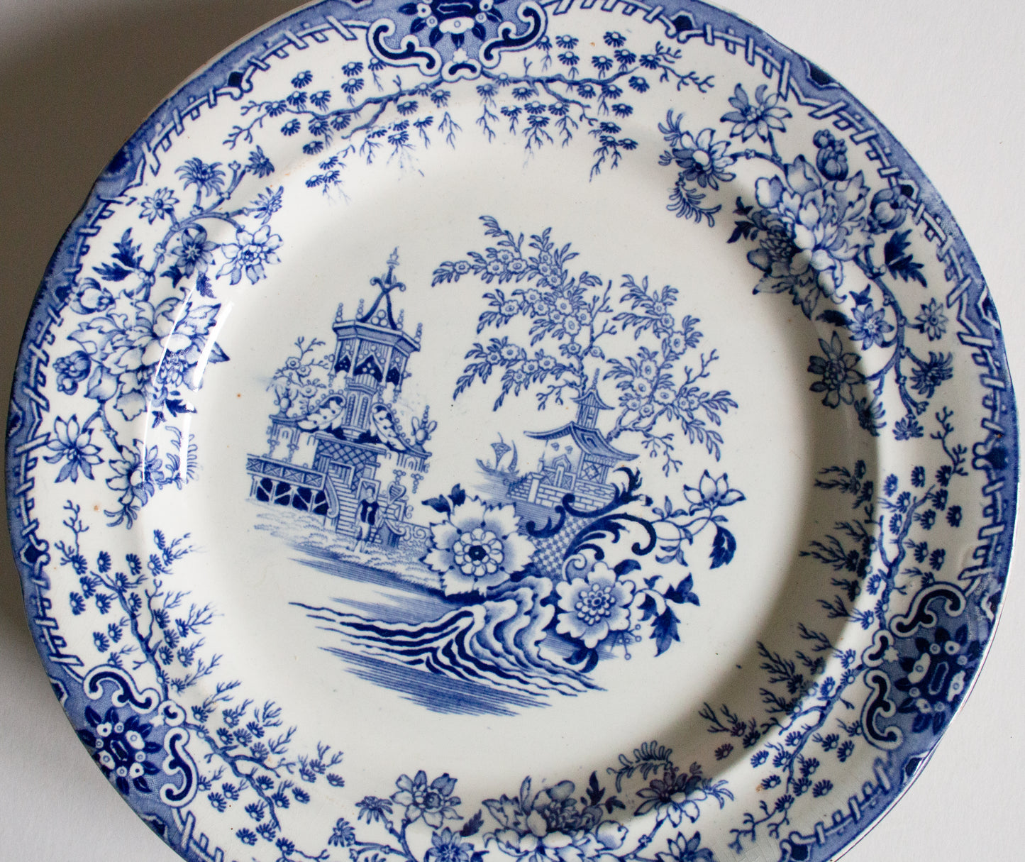 Vintage Blue and White Transferware Oriental Themed 10" Dinner Plates (6)