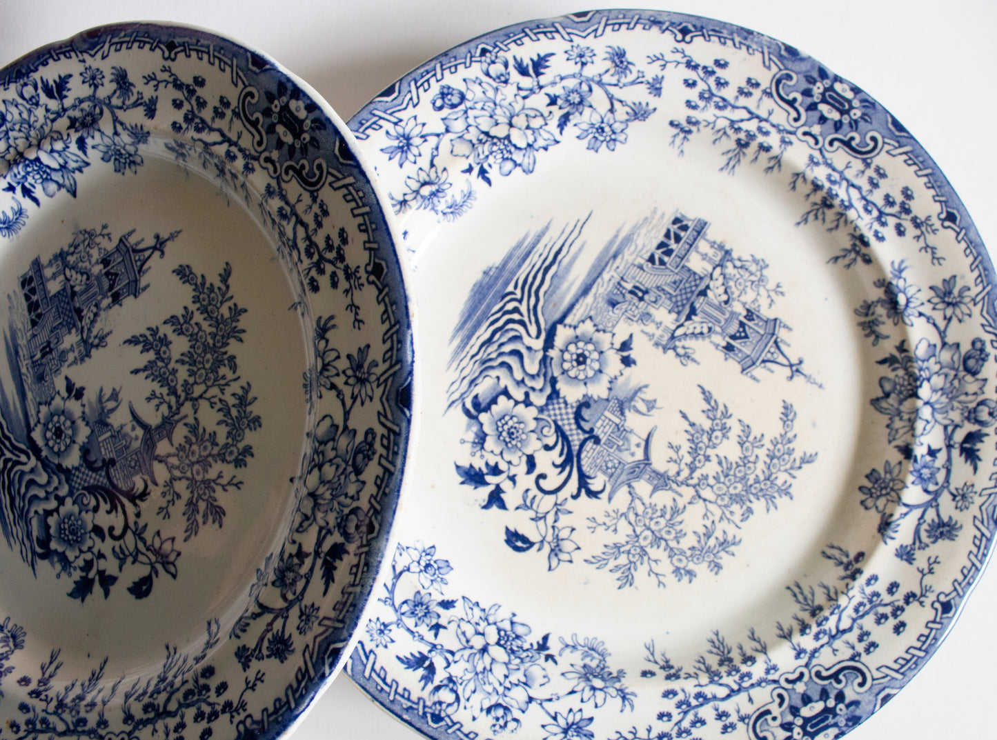 Vintage Blue and White Transferware Oriental Themed 10" Dinner Plates (6)